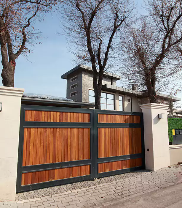 Wooden Gate Repair in Southwest, FL